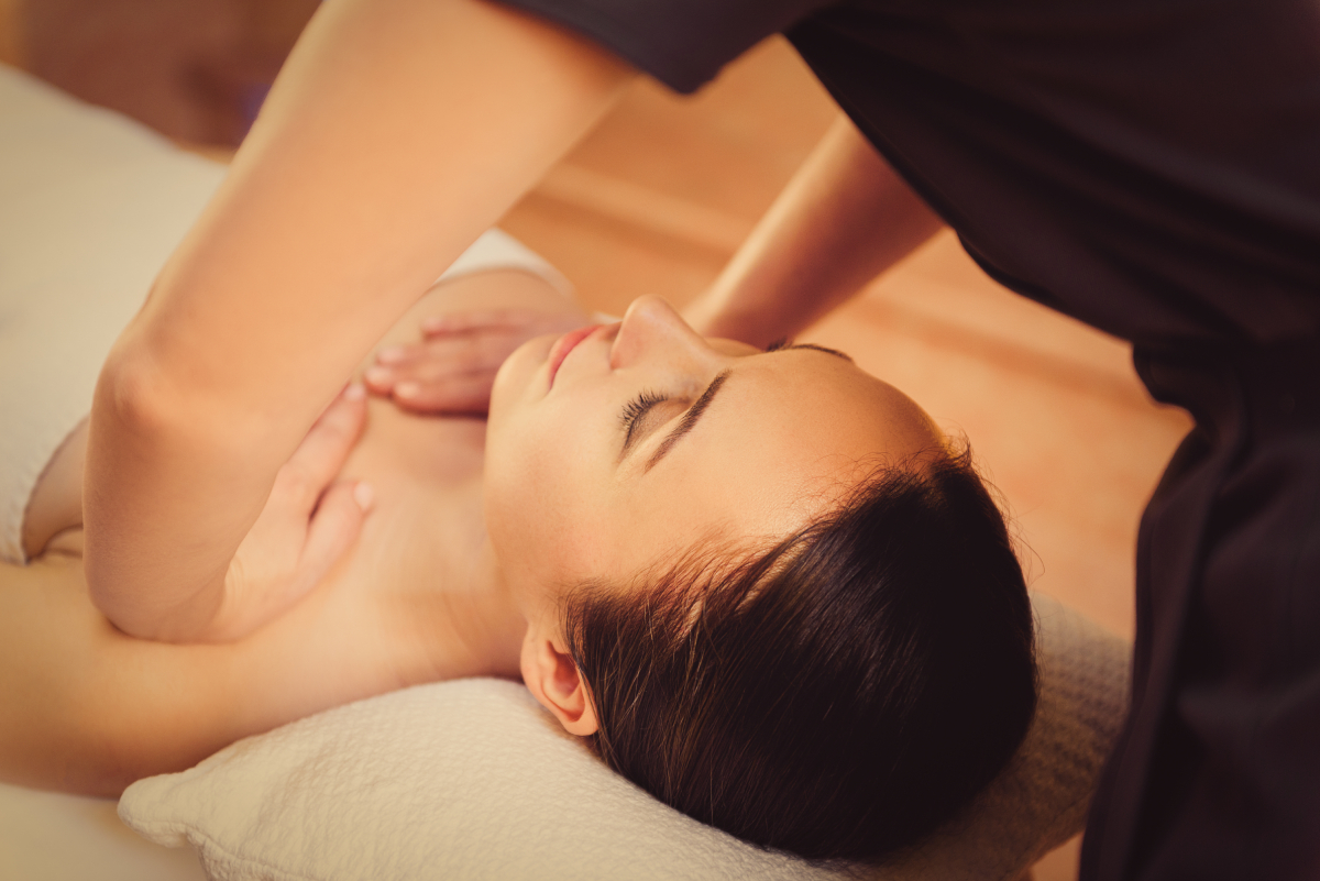 dầu dừa làm dầu massage