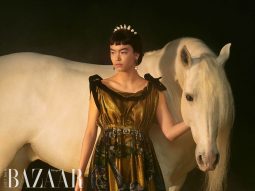 Dior Haute Couture Xuân Hè 2021: Maria Grazia Chiuri bói bài tarot cho bạn