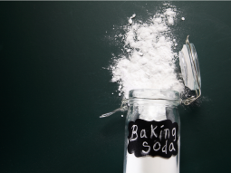 tẩy quần áo bằng baking soda