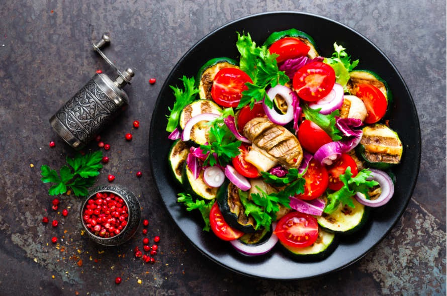 rau salad trộn với nấm