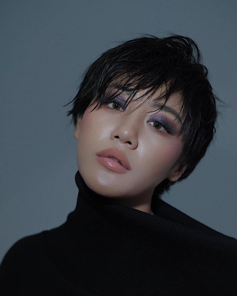 Văn Mai Hương cắt tóc tém phong cách tomboy