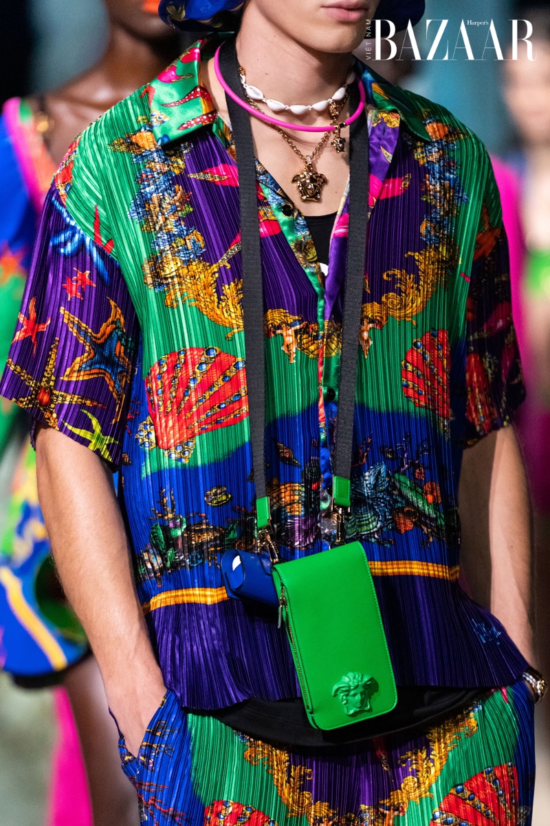 BZ-xu-huong-phu-kien-xuan-he-Versace-1 BZ-xu-huong-phu-kien-xuan-he-Versace-1