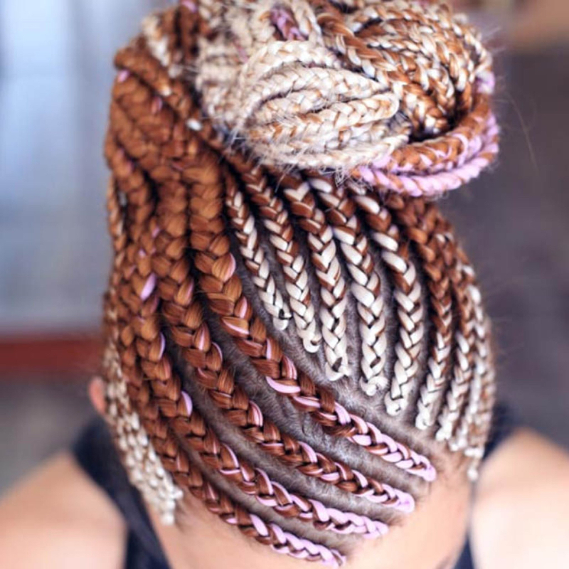 Tóc tết cornrow ấn tượng