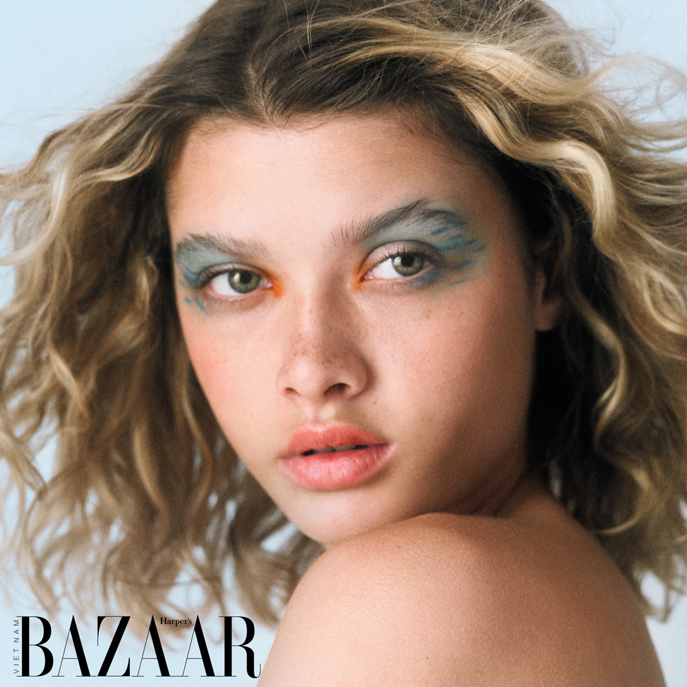 Harper's Bazaar Việt Nam - xu hướng trang điểm màu mắt neon 1