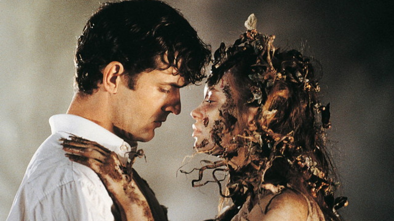 Top phim zombie hay: Người đào huyệt – Cemetery Man (1994)