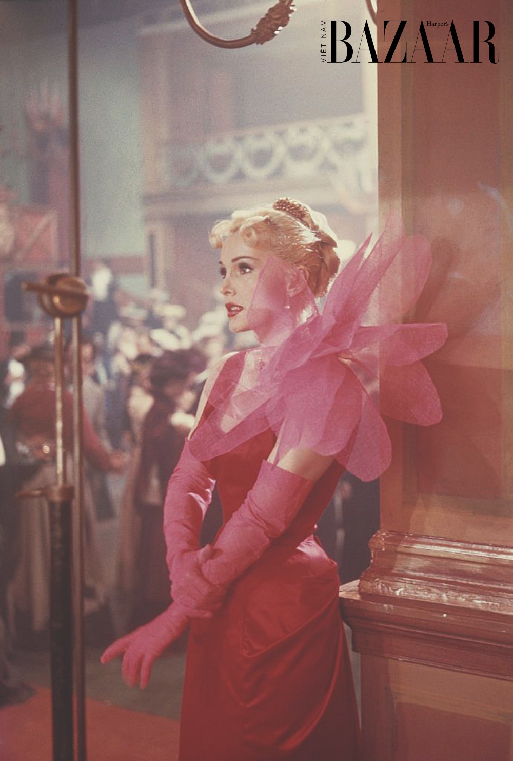 BZ-Elsa-Schiaparelli-hinh-anh-2 BZ-Elsa-Schiaparelli-hinh-anh-2