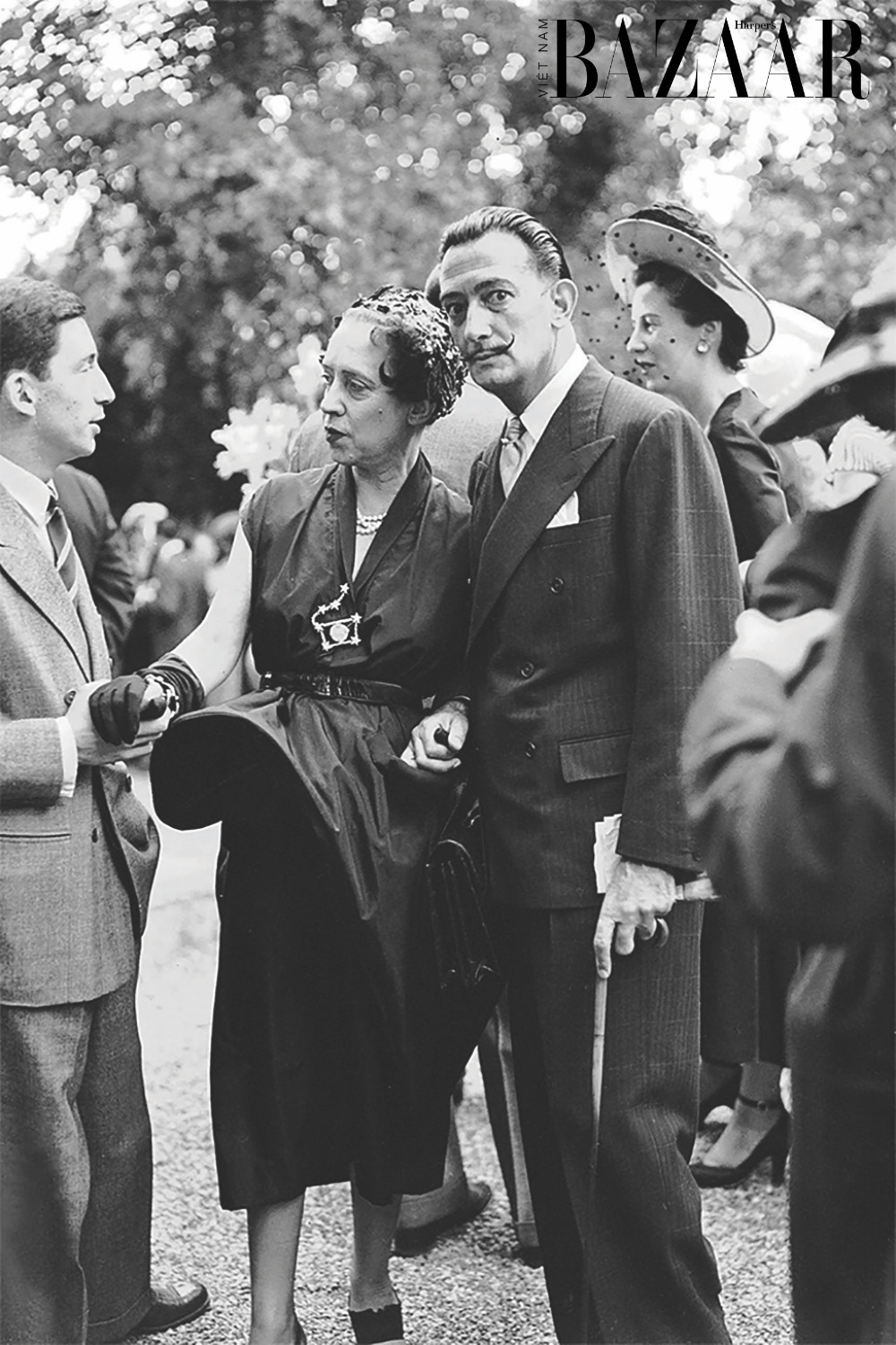 BZ-Elsa-Schiaparelli-hinh-anh-6 BZ-Elsa-Schiaparelli-hinh-anh-6