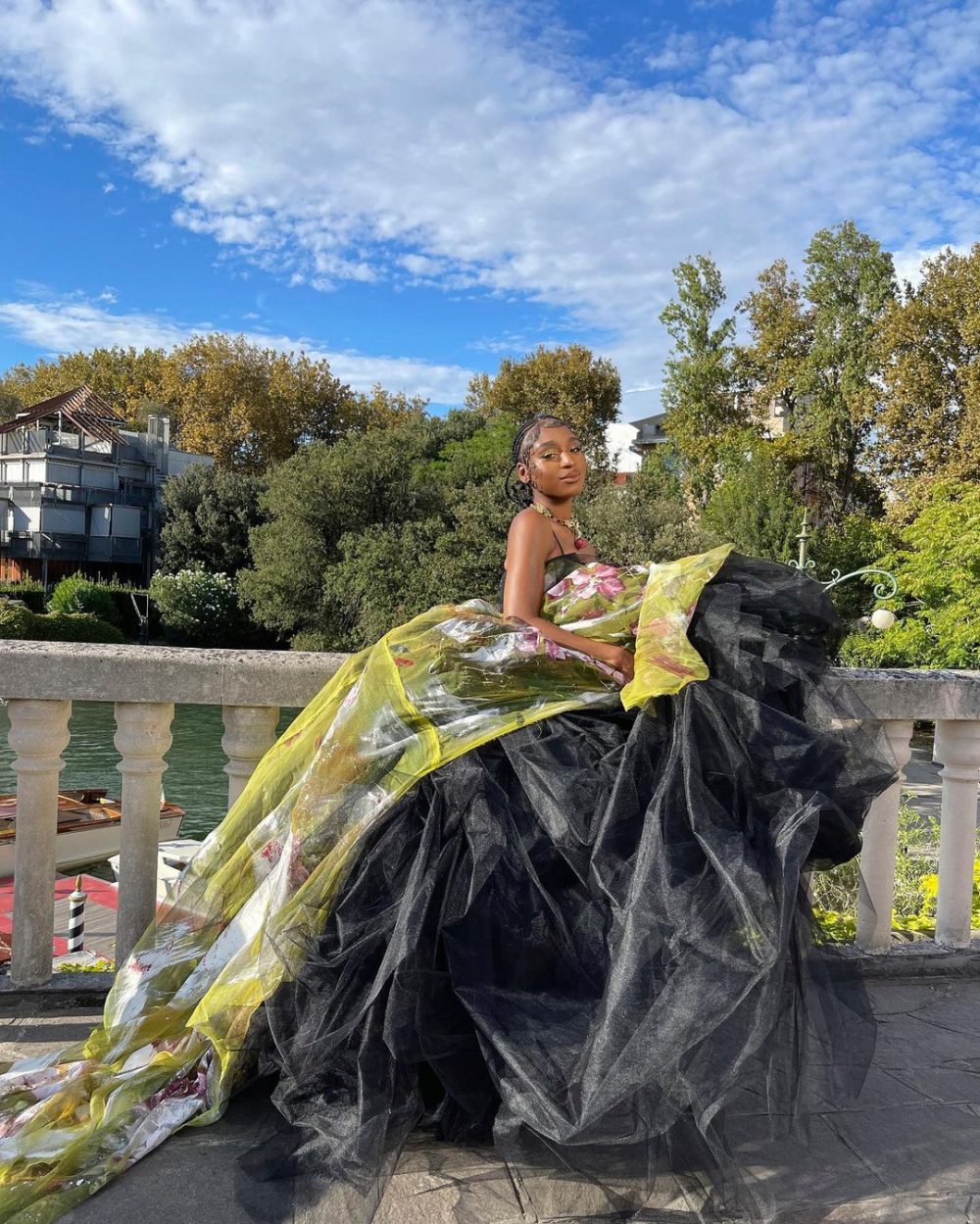 Normani trên thảm đỏ Dolce & Gabbana Alta Moda 2021
