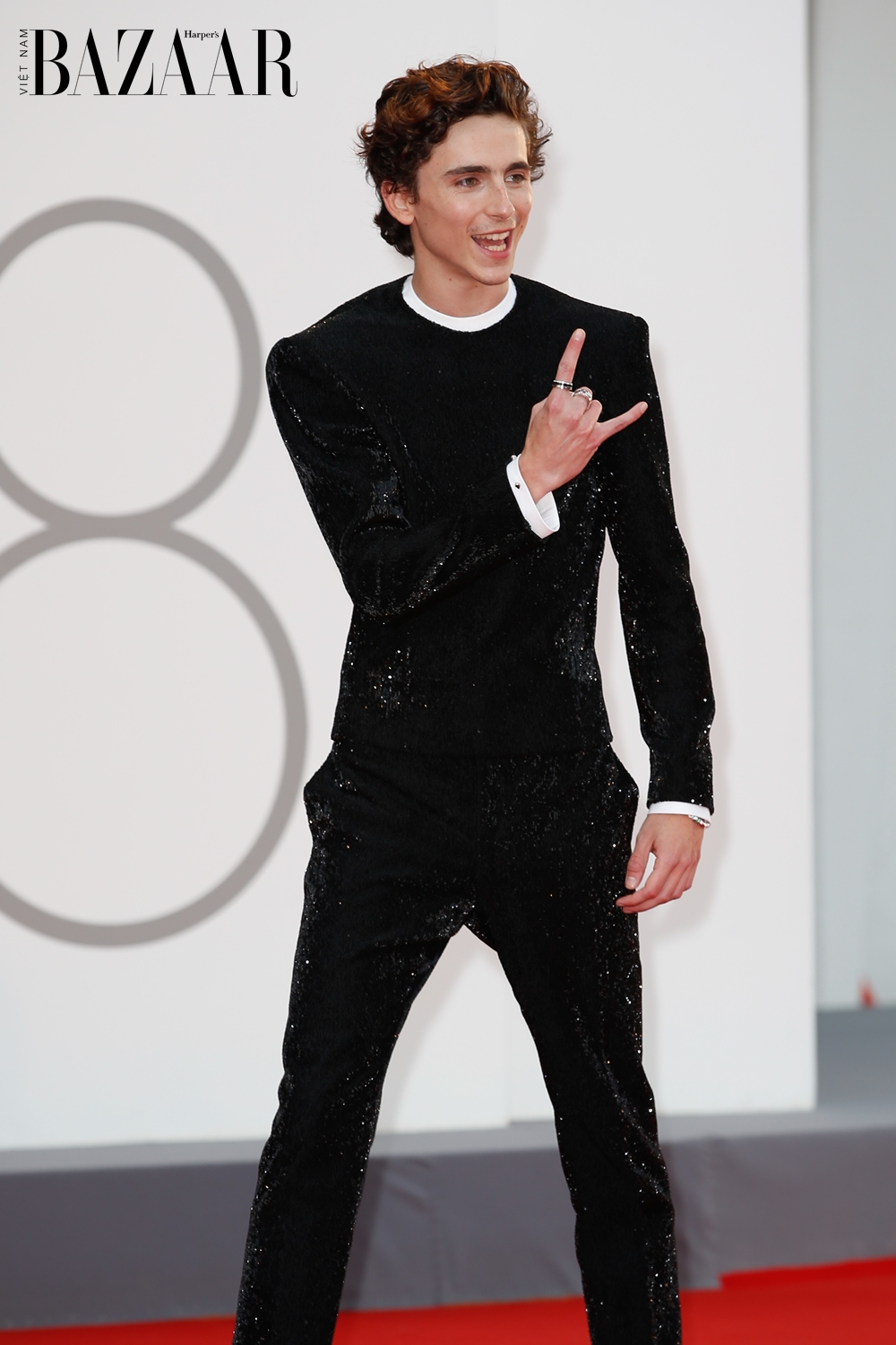 BZ-cartier-lien-hoan-phim-venice-2021-Timothee-Chalamet BZ-cartier-lien-hoan-phim-venice-2021-Timothee-Chalamet