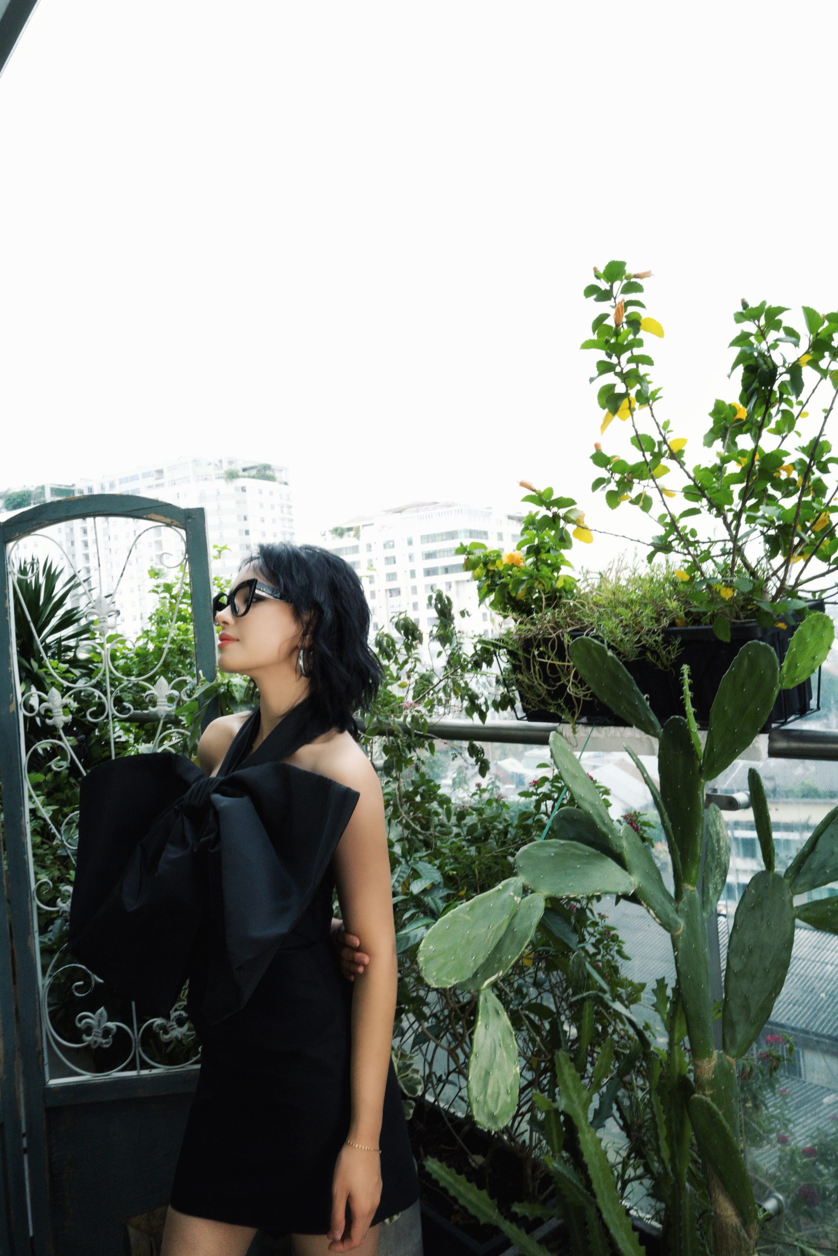 Không gian nội thất tràn đầy sắc xanh trong nhà Châu Bùi