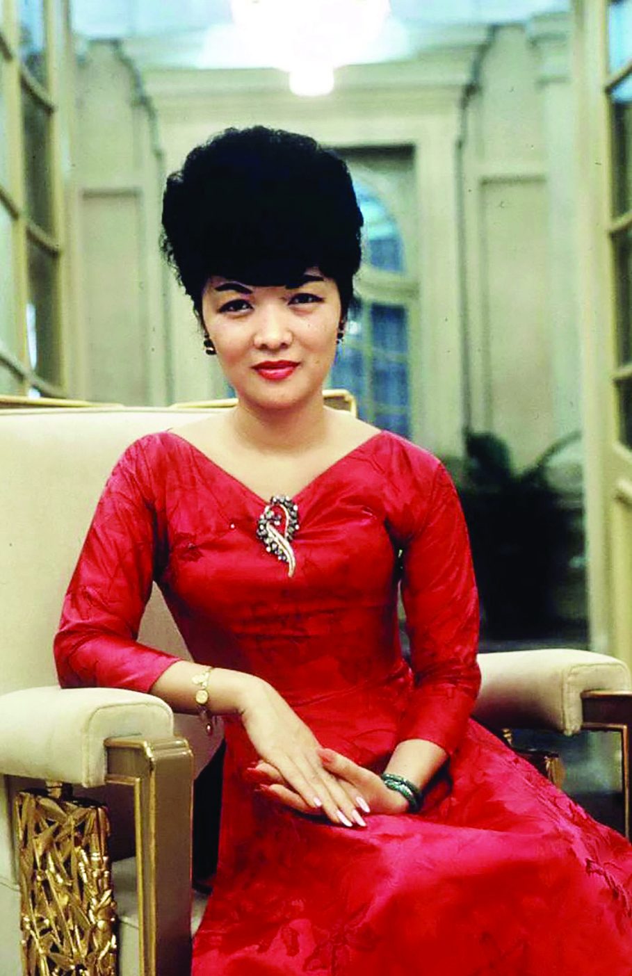 HB-lich-su-ao-dai-10 Harpers_Bazaar_lịch_sử_áo_dài_10