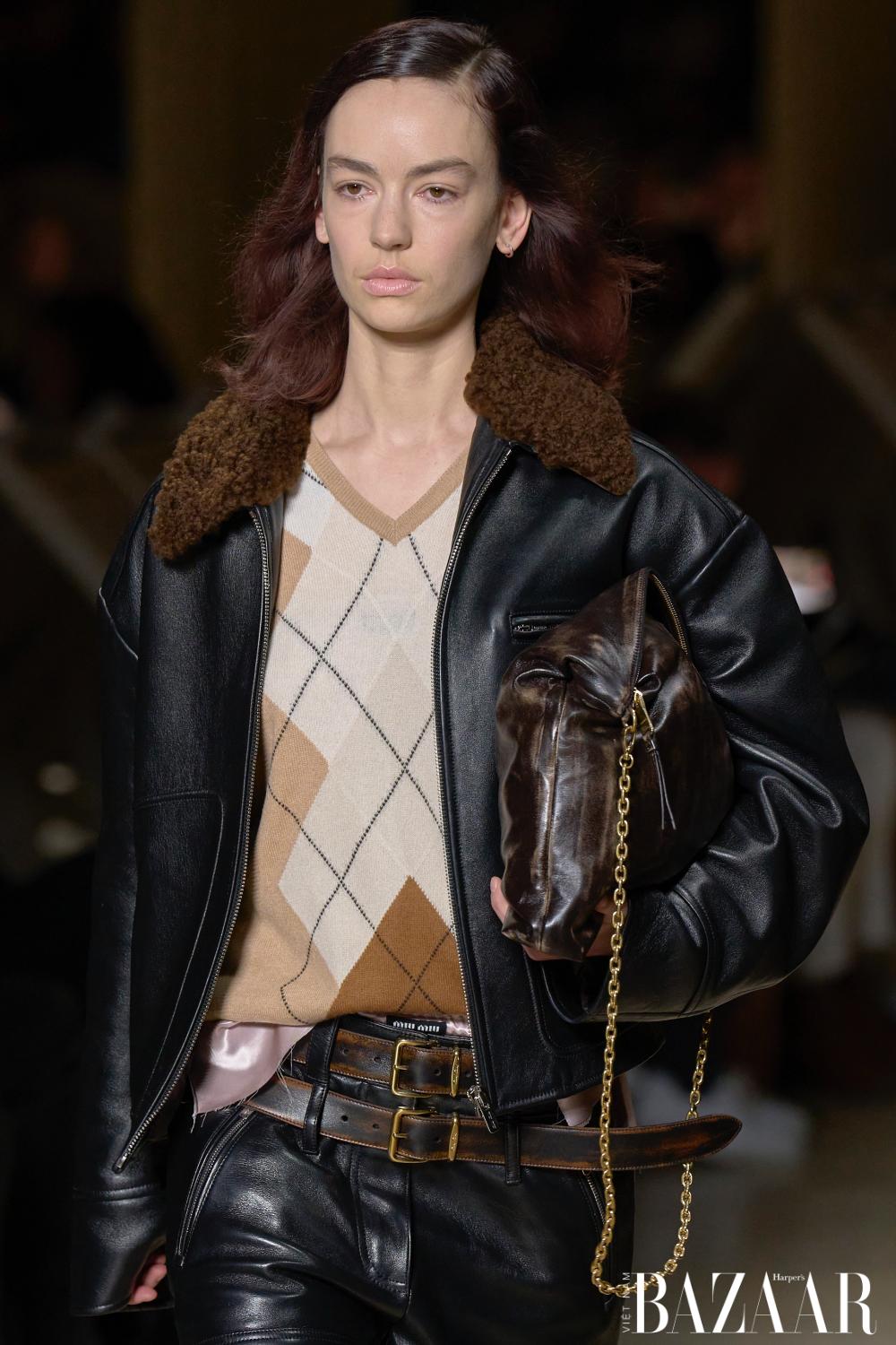 BZ-Brigette-Lundy-Paine-miumiu-runway-fashion-show-2022-fall-winter
