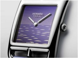 BZ-dong-ho-hermes-cape-cod-feature