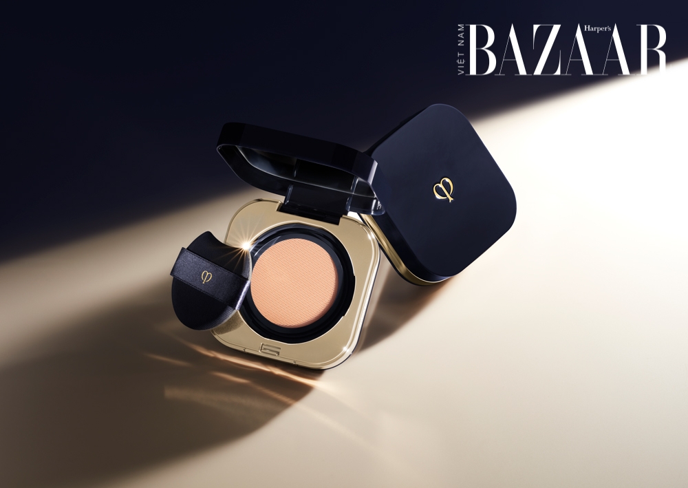 Phấn nước Clé de Peau Beauté Radian Cushion Foundation Natural