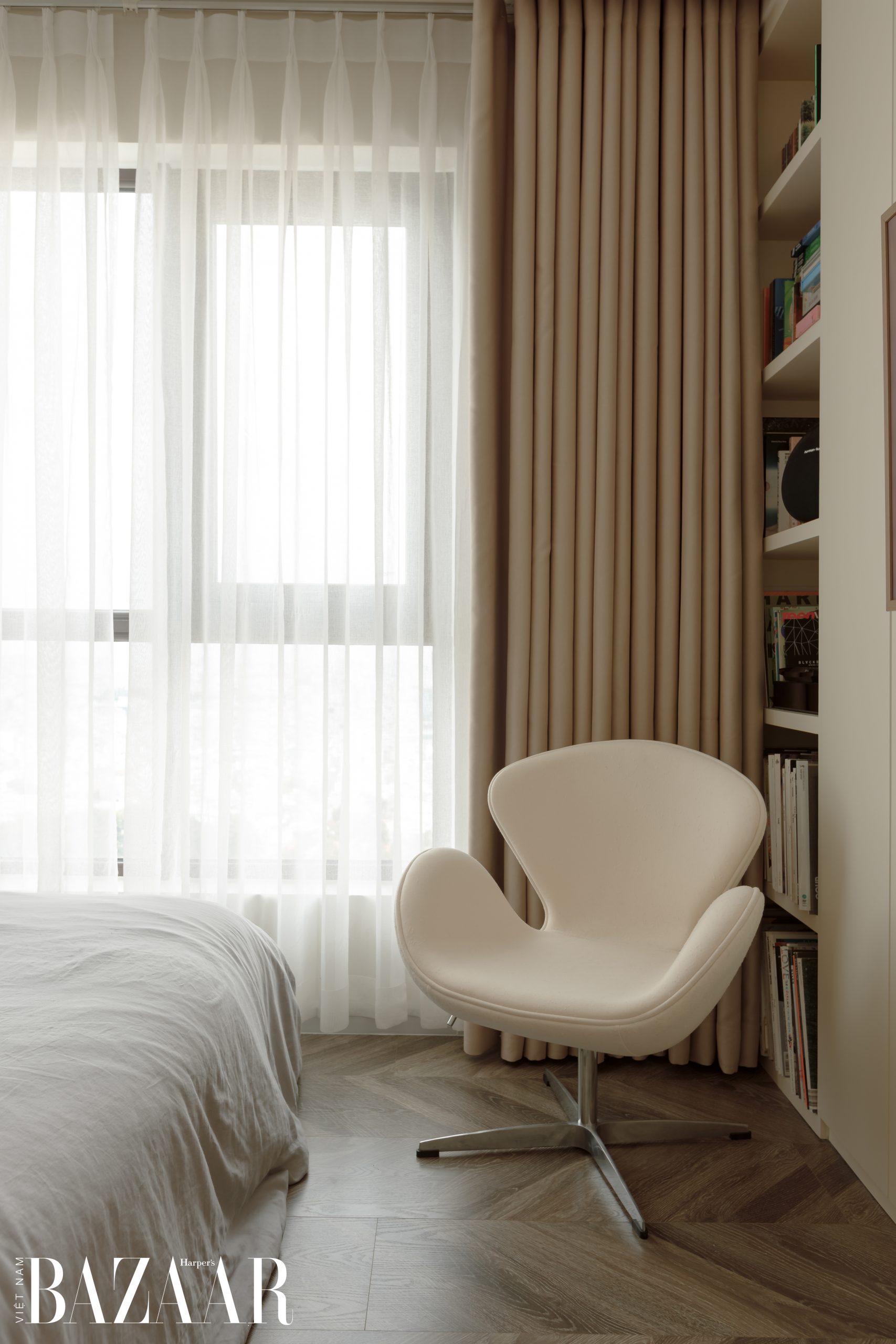 Harper's Bazaar_nhà đẹp minimalism của stylist Fuonk Nguyen_09