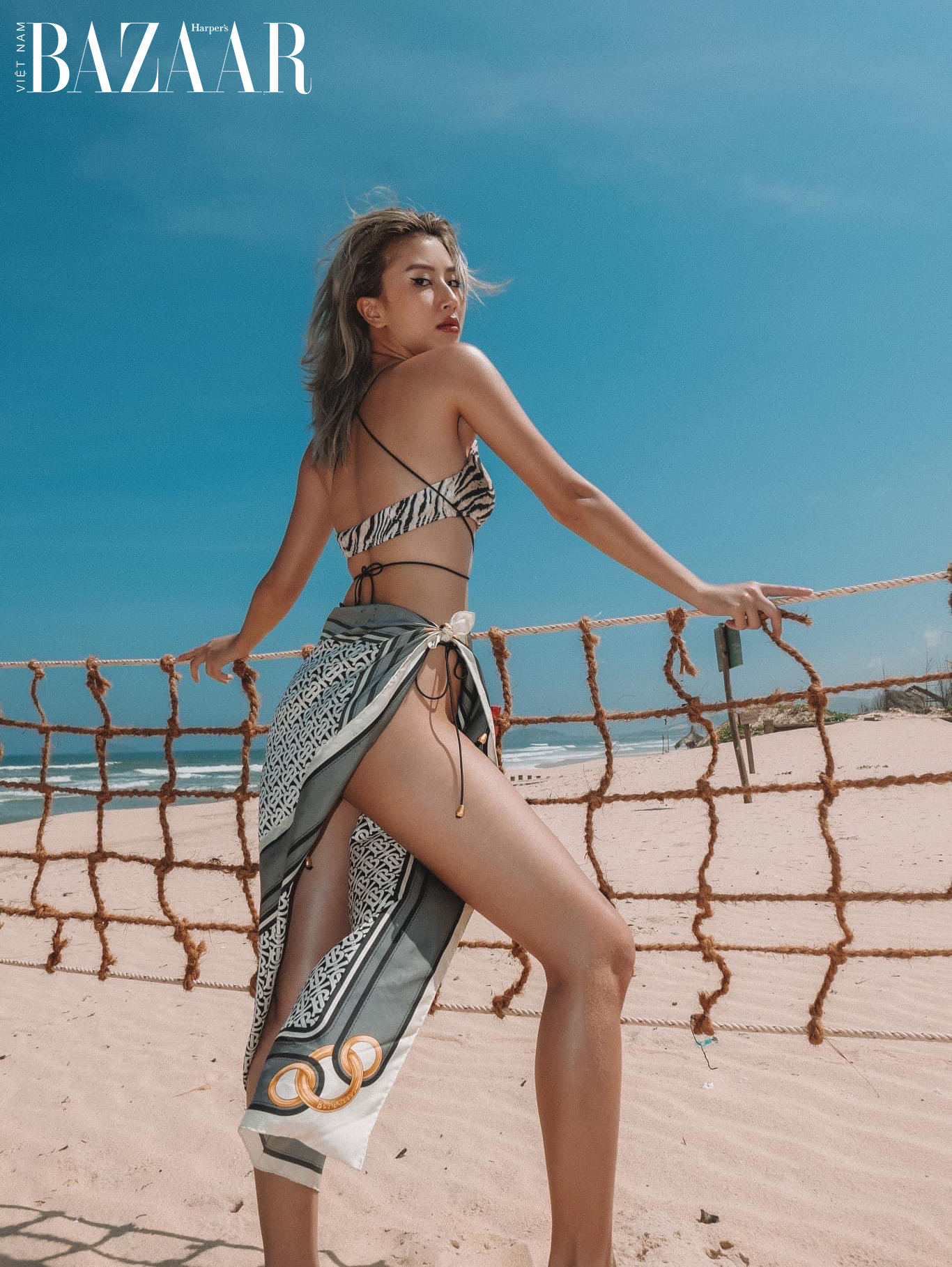 Harper's Bazaar_Sao Việt mặc binkini áo tắm Quỳnh Anh Shyn_3