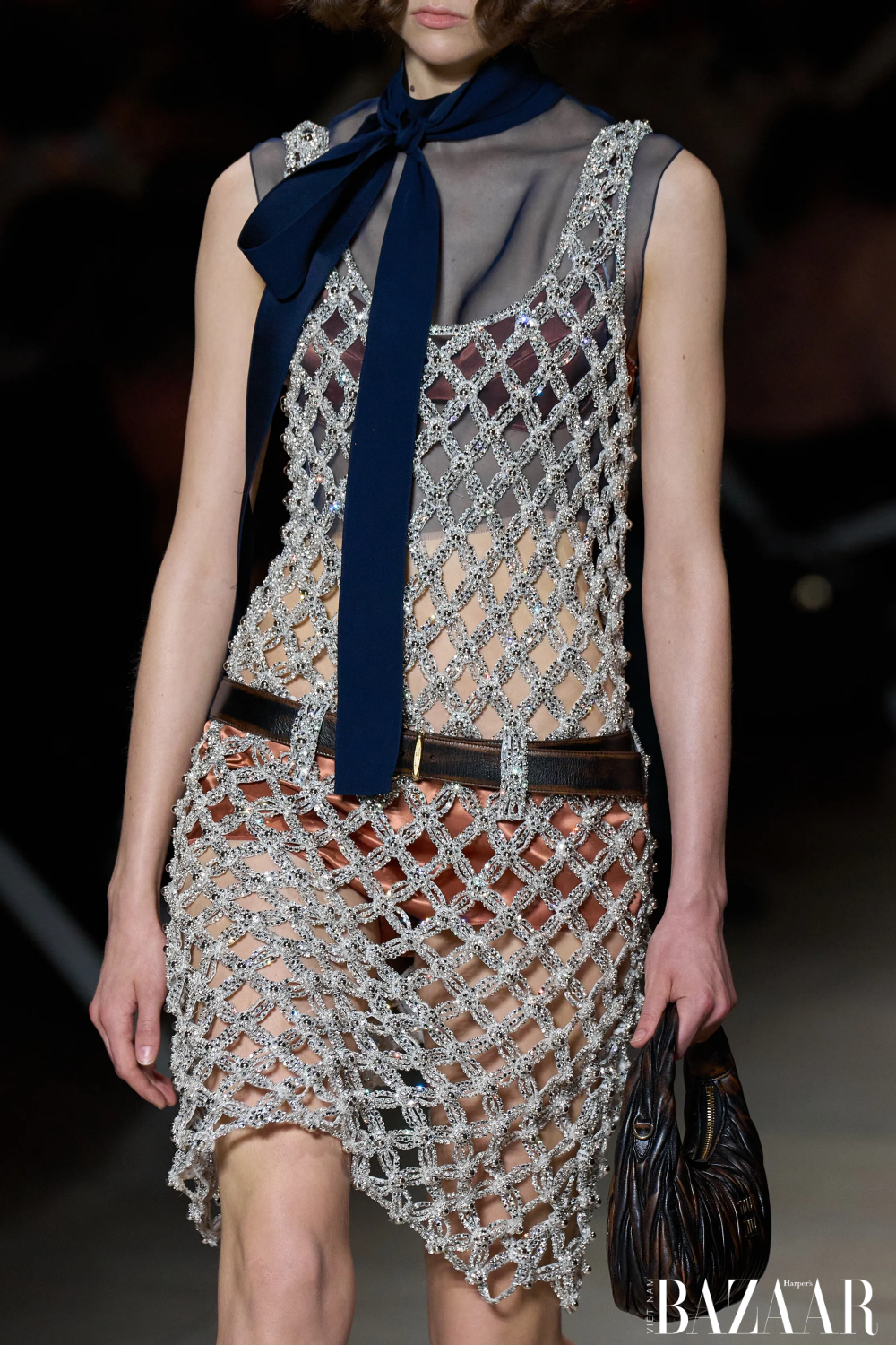 bz-miumiu-fashion-show-runway-2022-20