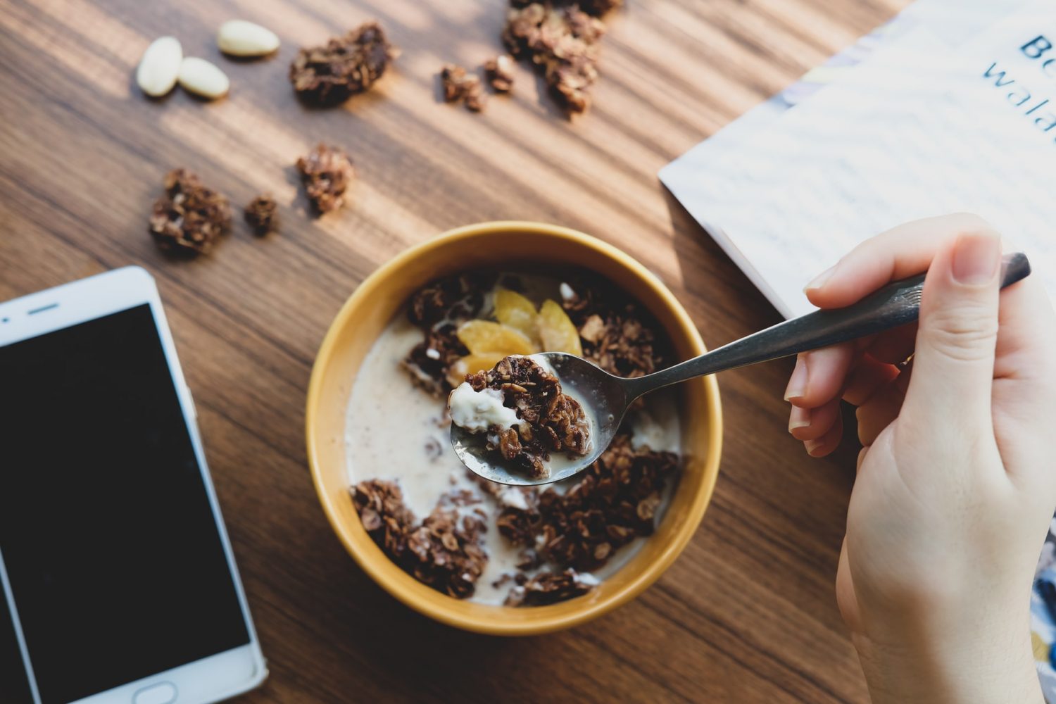 Thực đơn giảm cân với Granola cho bữa sáng