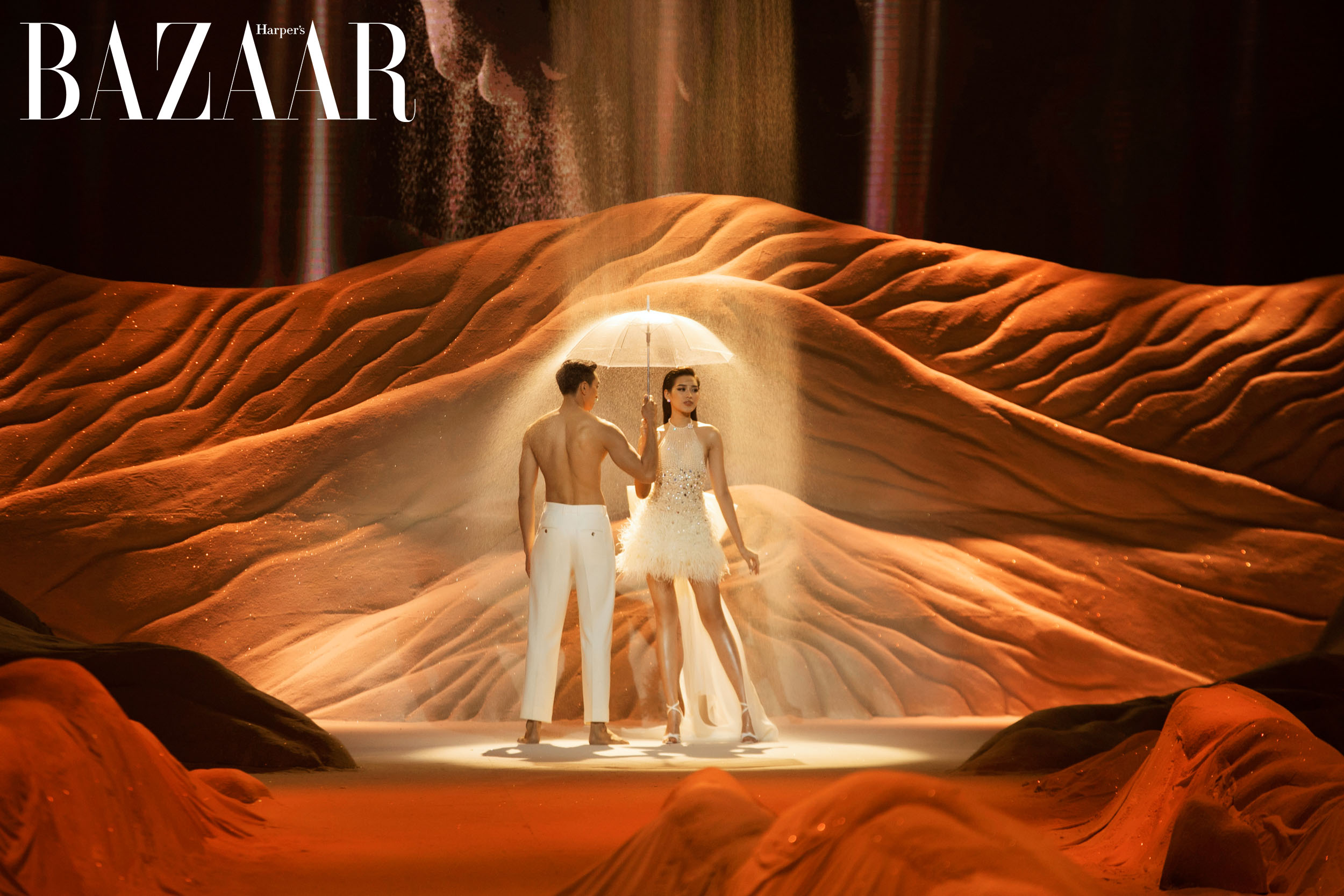 Harper's Bazaar_đêm diễn thời trang Sa Vũ của NTK Lê Thanh Hoà_01