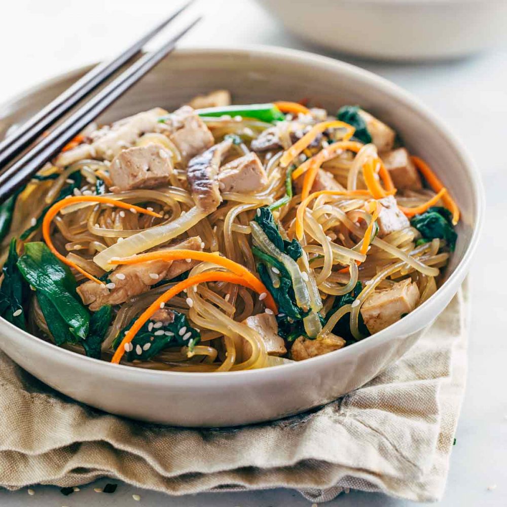 Miến trộn rau củ và kim chi