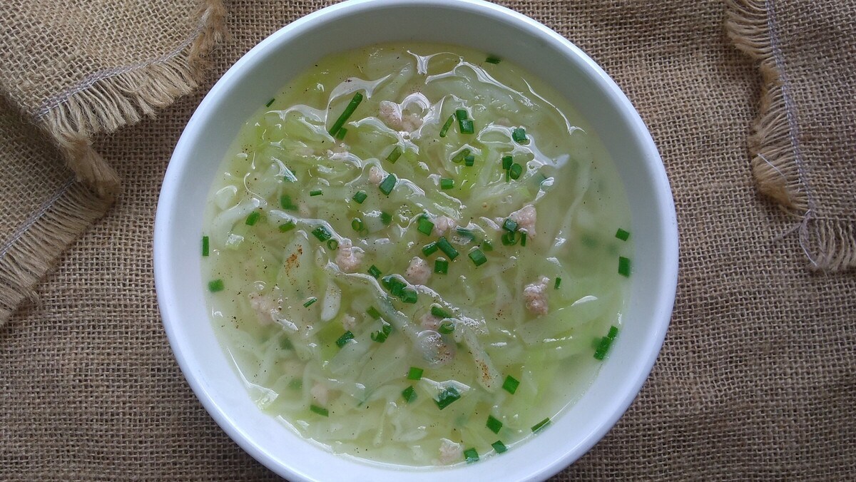 1 bát súp bắp cải