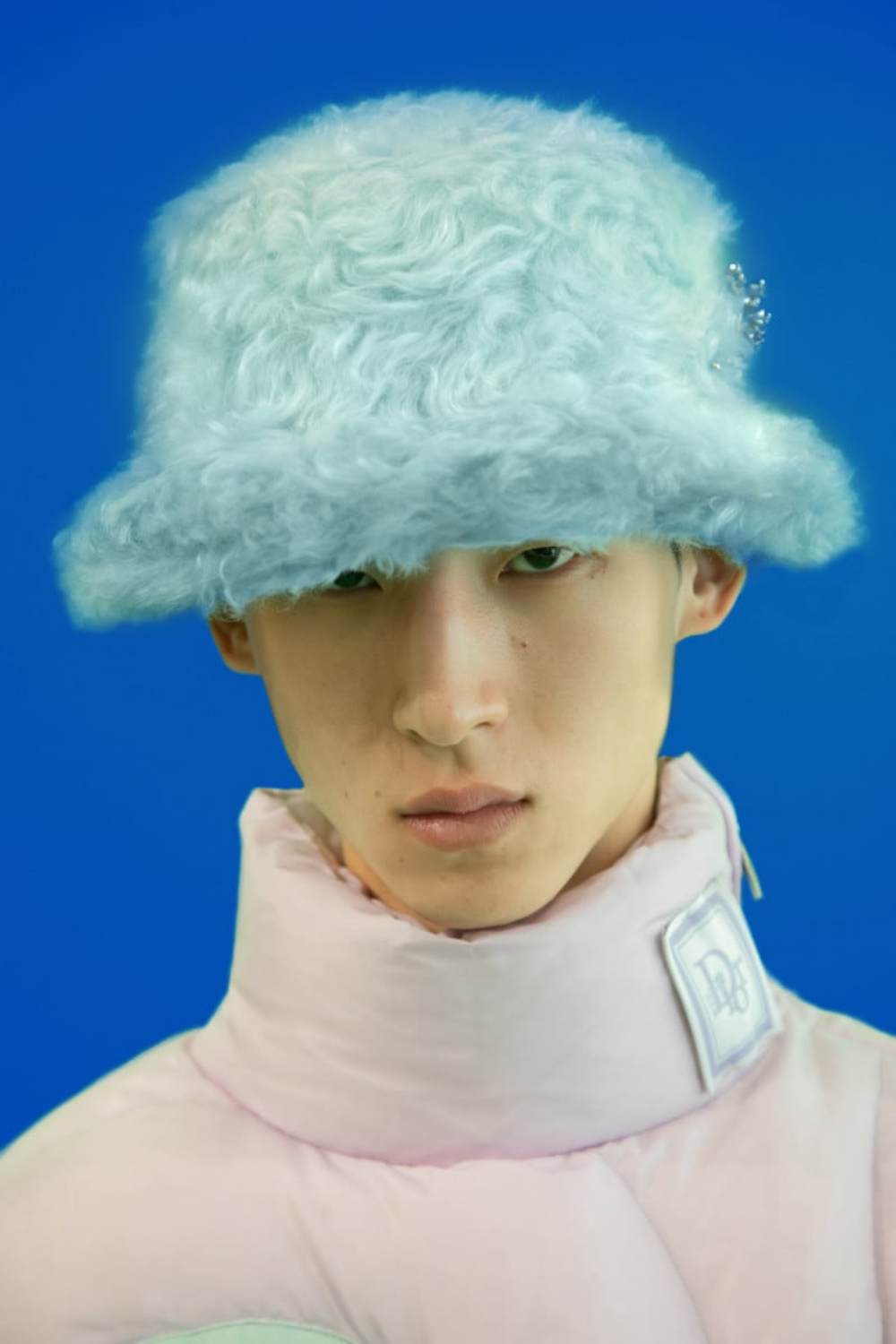BZ-dior-men-resort-spring-2023-erl-collaboration-venice-12