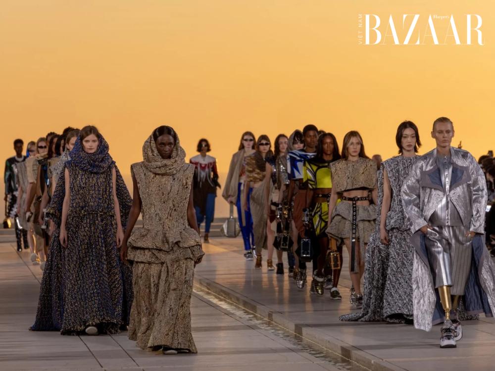 BZ-louis-vuitton-cruise-2023-salk-institue-feature-2