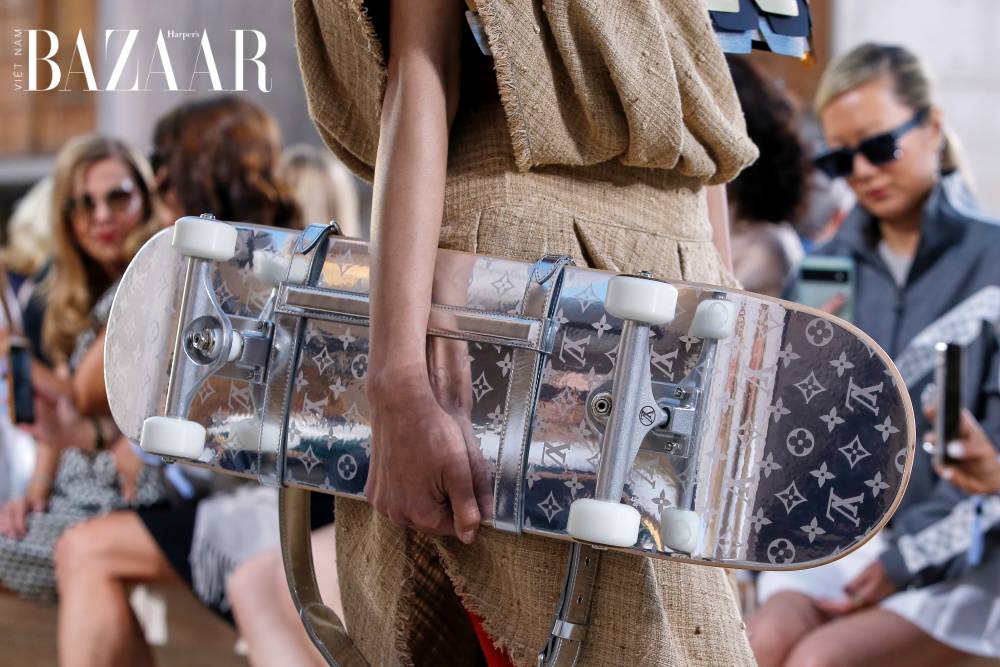 BZ-louis-vuitton-tui-xach-mau-moi-bst-cruise-2023-4