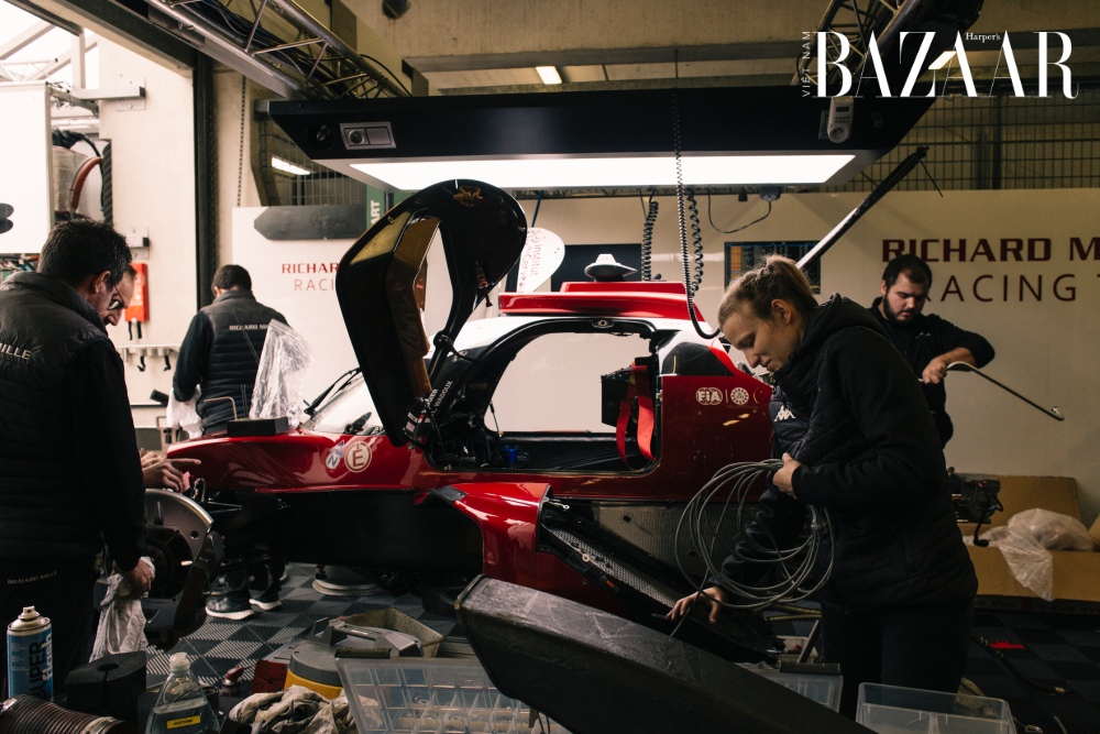 BZ-Richard-Mille-doi-dua-xe-giai-le-mans-24-gio-2022-1