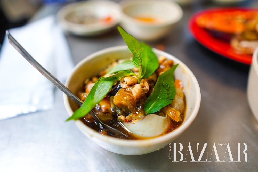 Những điều cần lưu ý khi ăn trứng vịt lộn