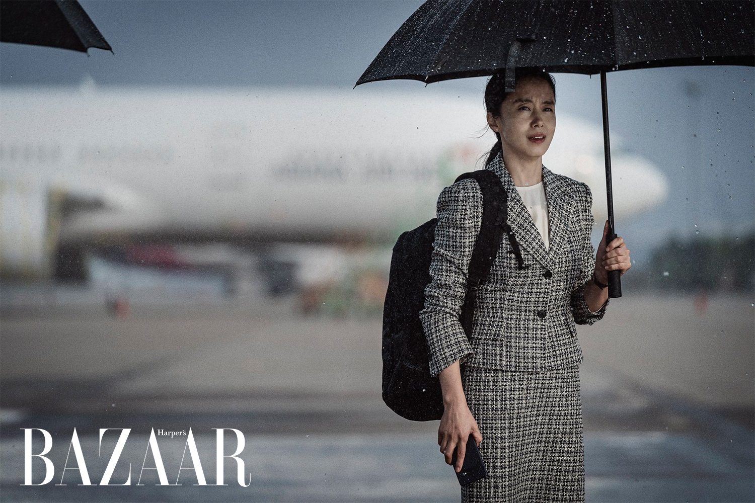 Harper's Bazaar_Dàn cast của Hạ cánh khẩn cấp_03