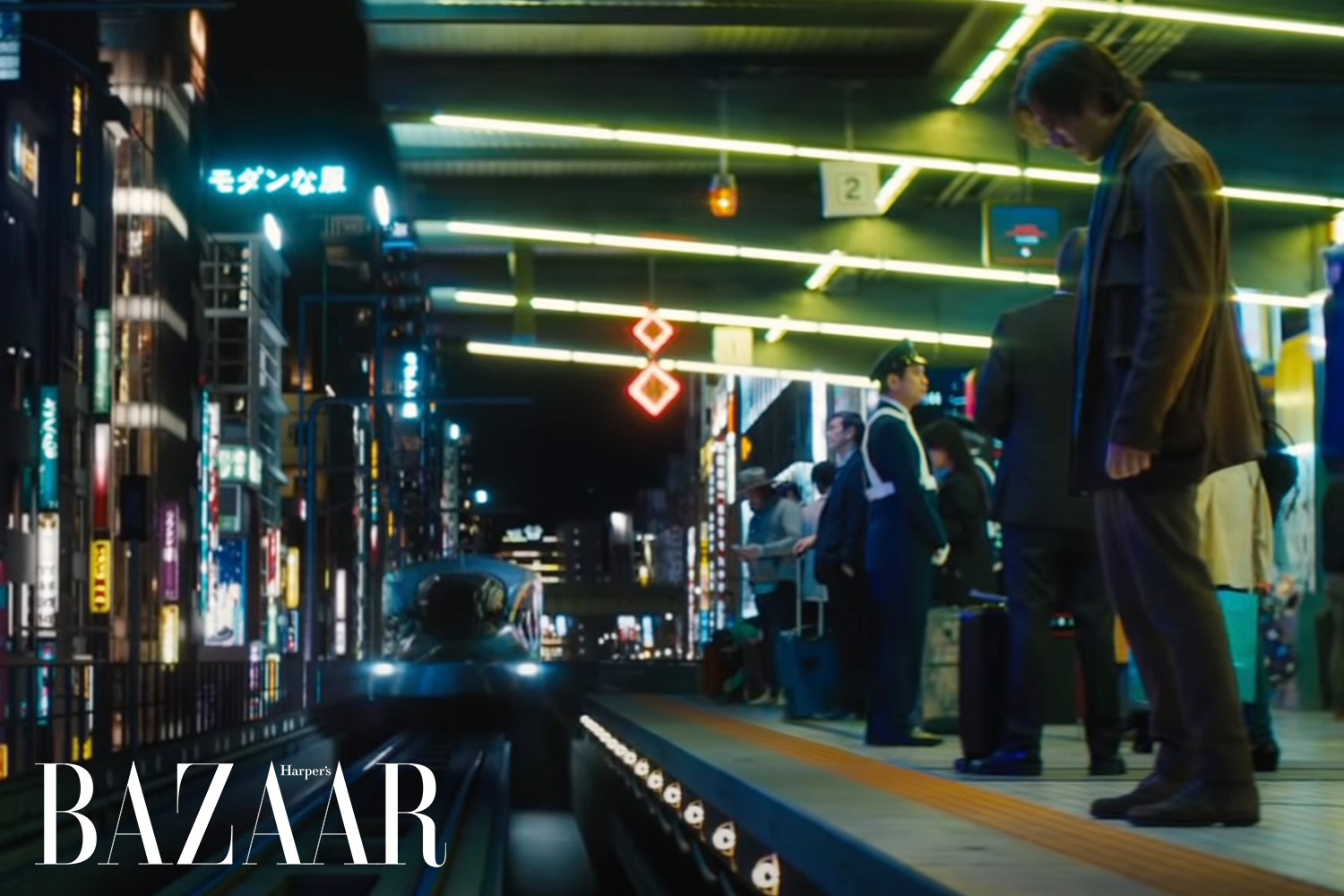 Harper's Bazaar_chi tiết thú vị của Bullet Train_05