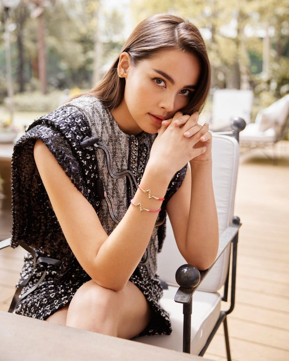 diễn viên Urassaya Sperbund