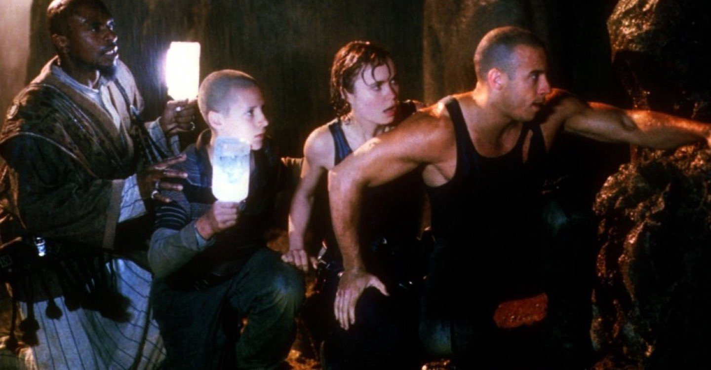Xem phim của Vin Diesel: Quái vật trên hành tinh lạ - Pitch Black (2000)