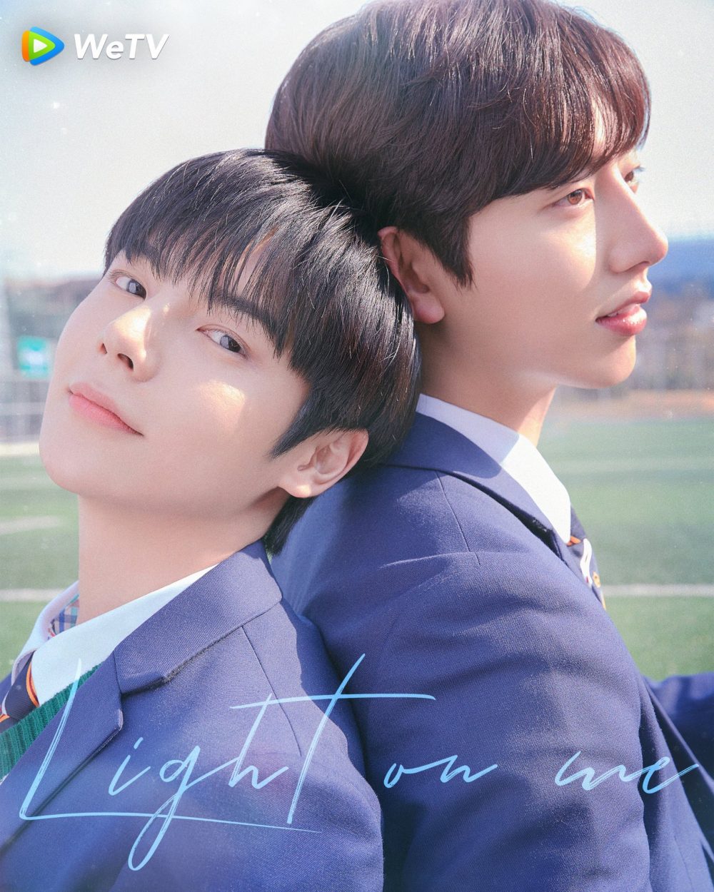 Dịu dàng với anh - Light On Me (2021)
