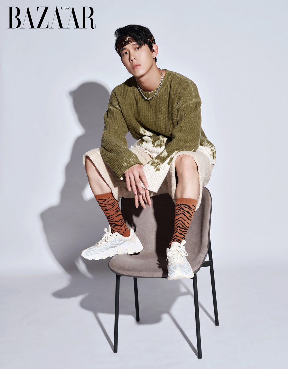 dong-anh-quynh-va-song-luan-cung-tai-hop-trong-bo-anh-onitsuka-tiger