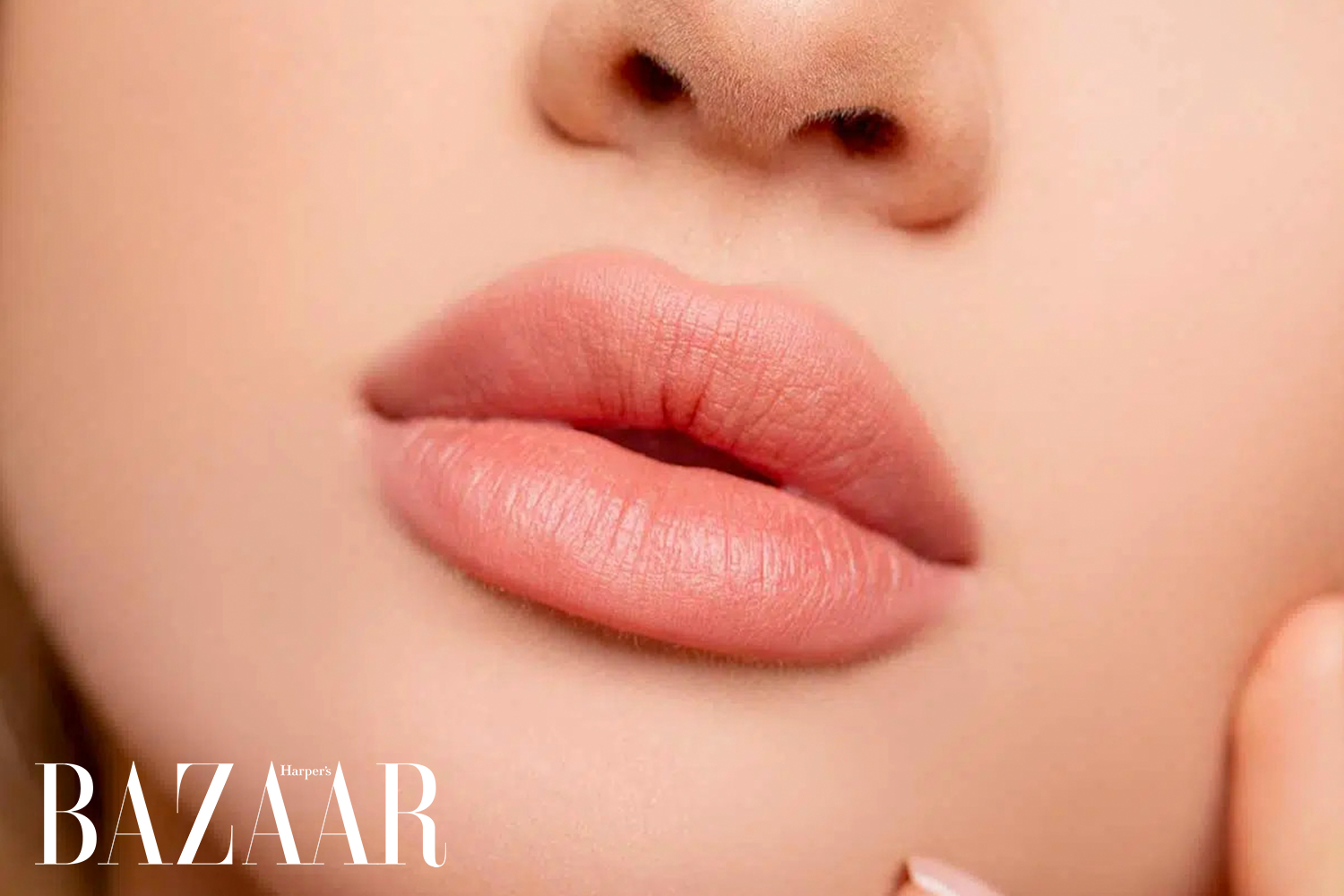 Cách dưỡng môi căng mọng và mềm mại.