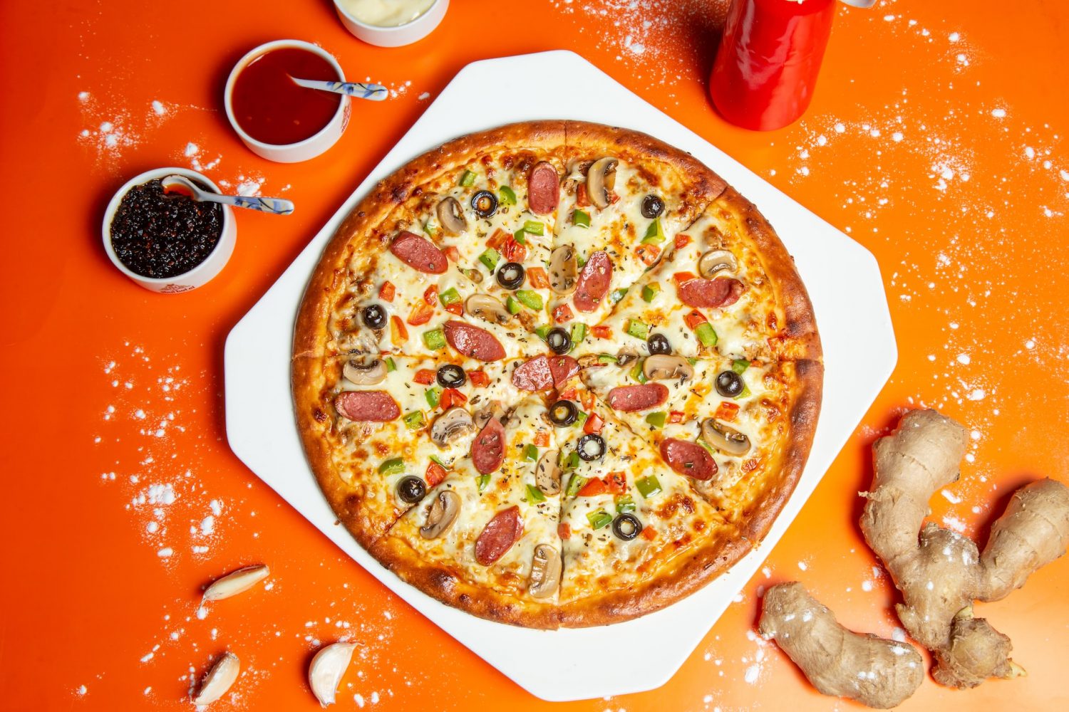 1 miếng pizza bao nhiêu calo