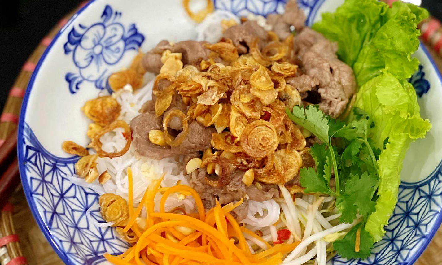 1 tô bún bò bao nhiêu calo?