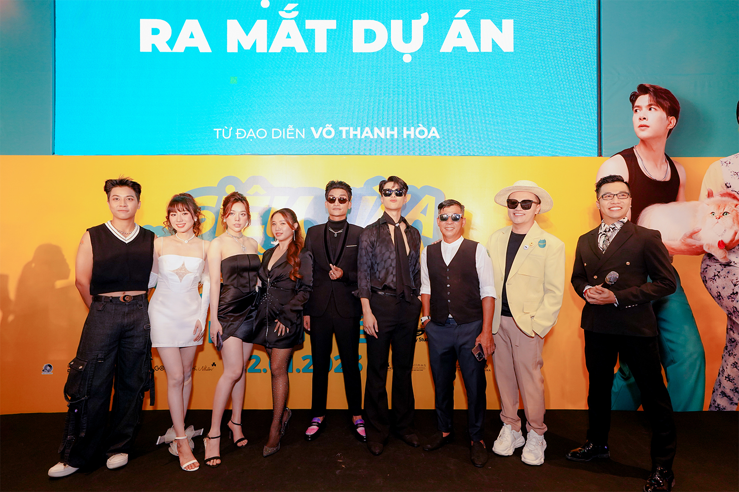 Harper's Bazaar_phim tết Siêu lừa gặp siêu lầy Anh Tú_01