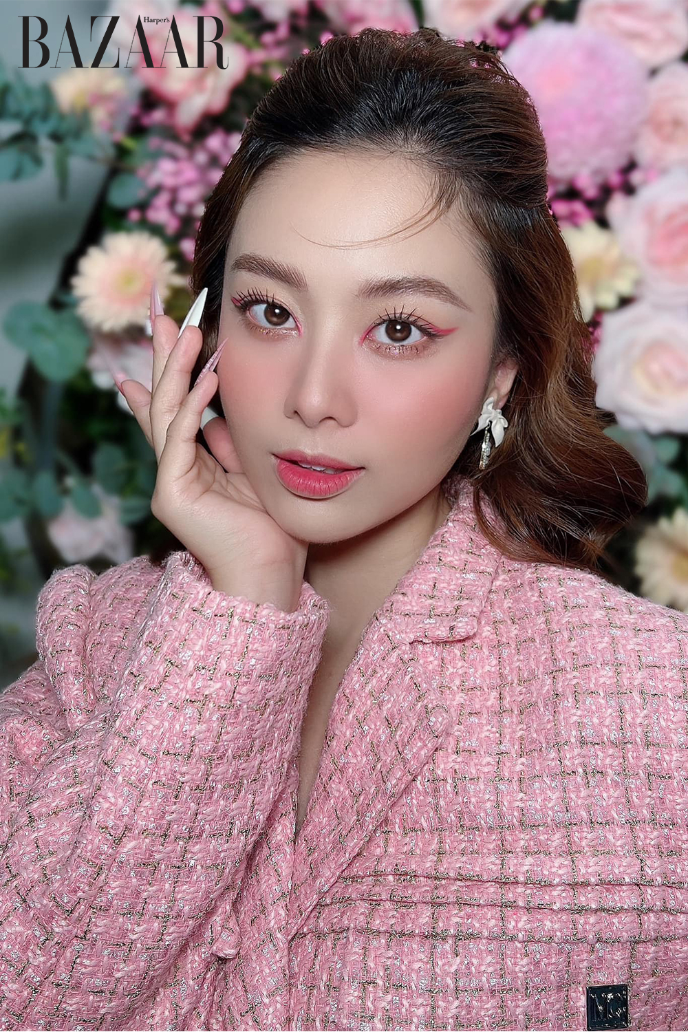 Beauty Blogger.