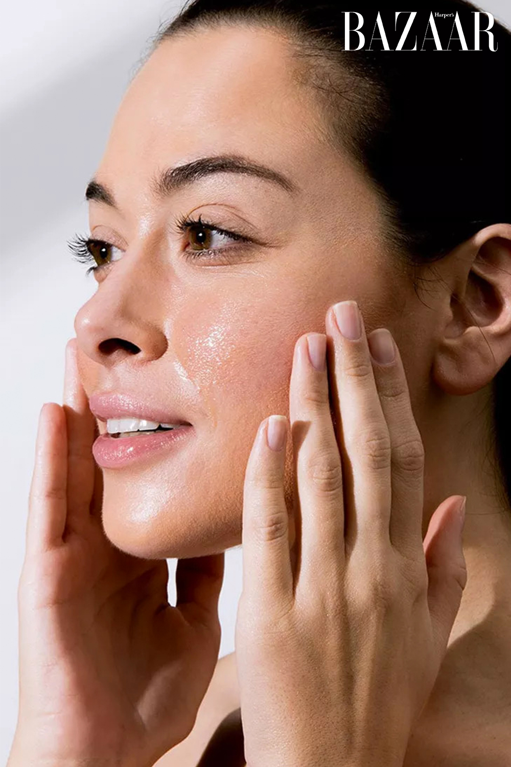 Đánh thức vẻ đẹp làn da nhờ tinh chất dưỡng trắng.