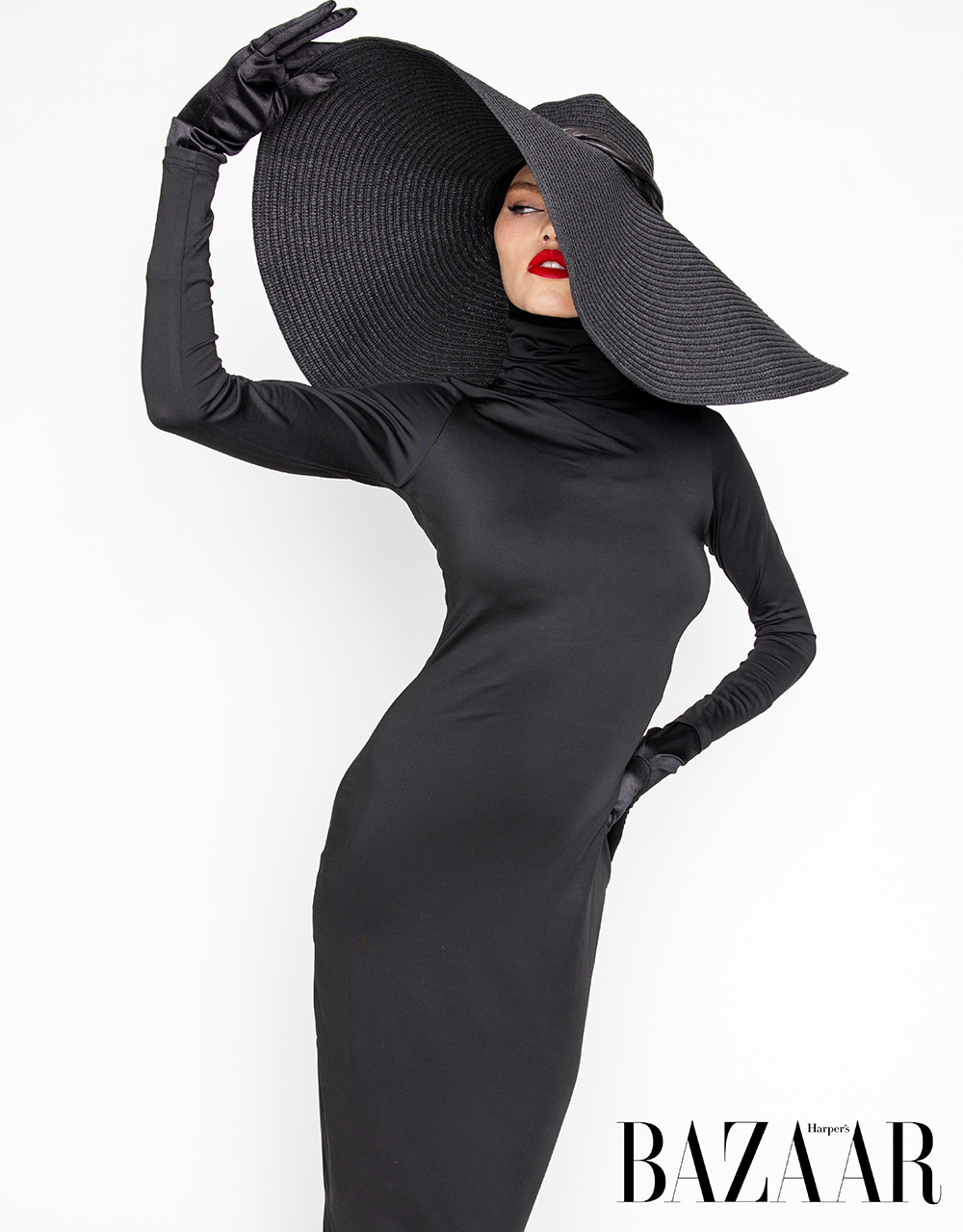 Wild Woman fashion photo story starring Daphne Marleen Laan 5