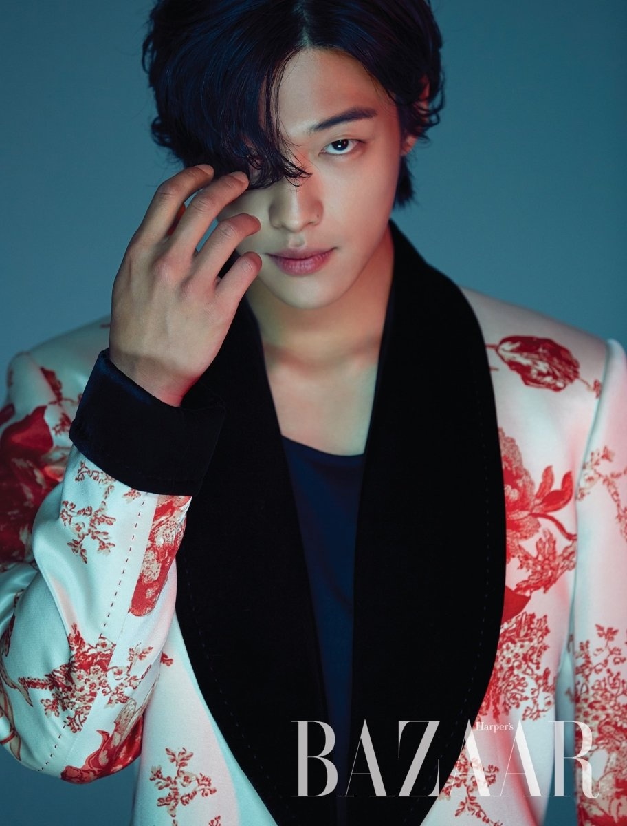 Phim bộc lộ tài năng của Woo Do Hwan: Ông trùm – Master (2016)