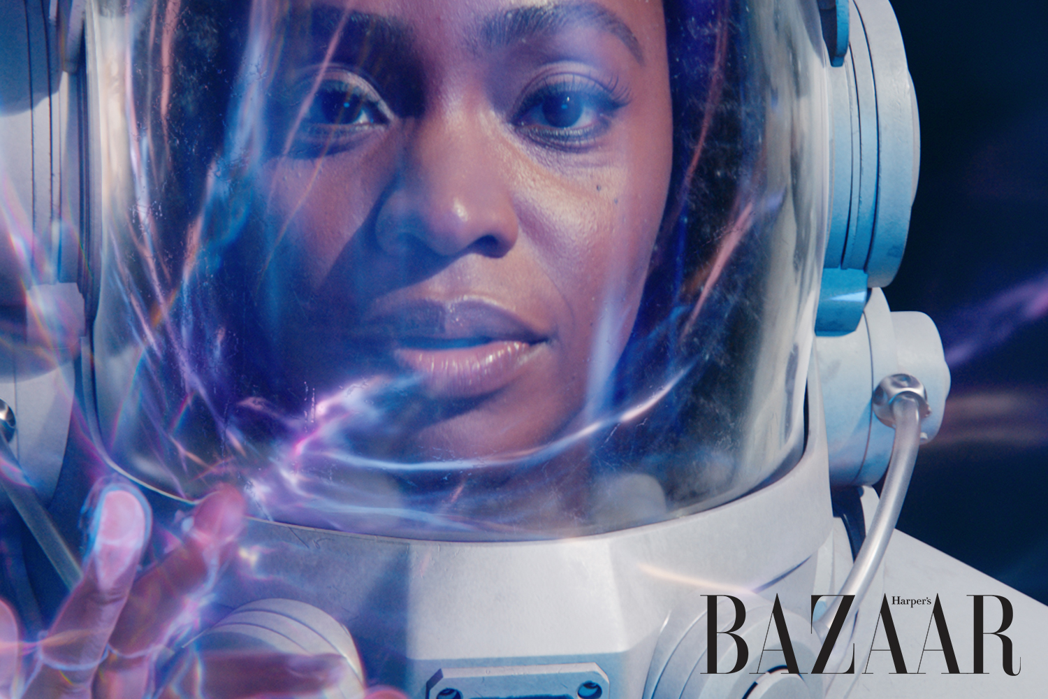 Harper's Bazaar_Phim Biệt Đội Marvel_06