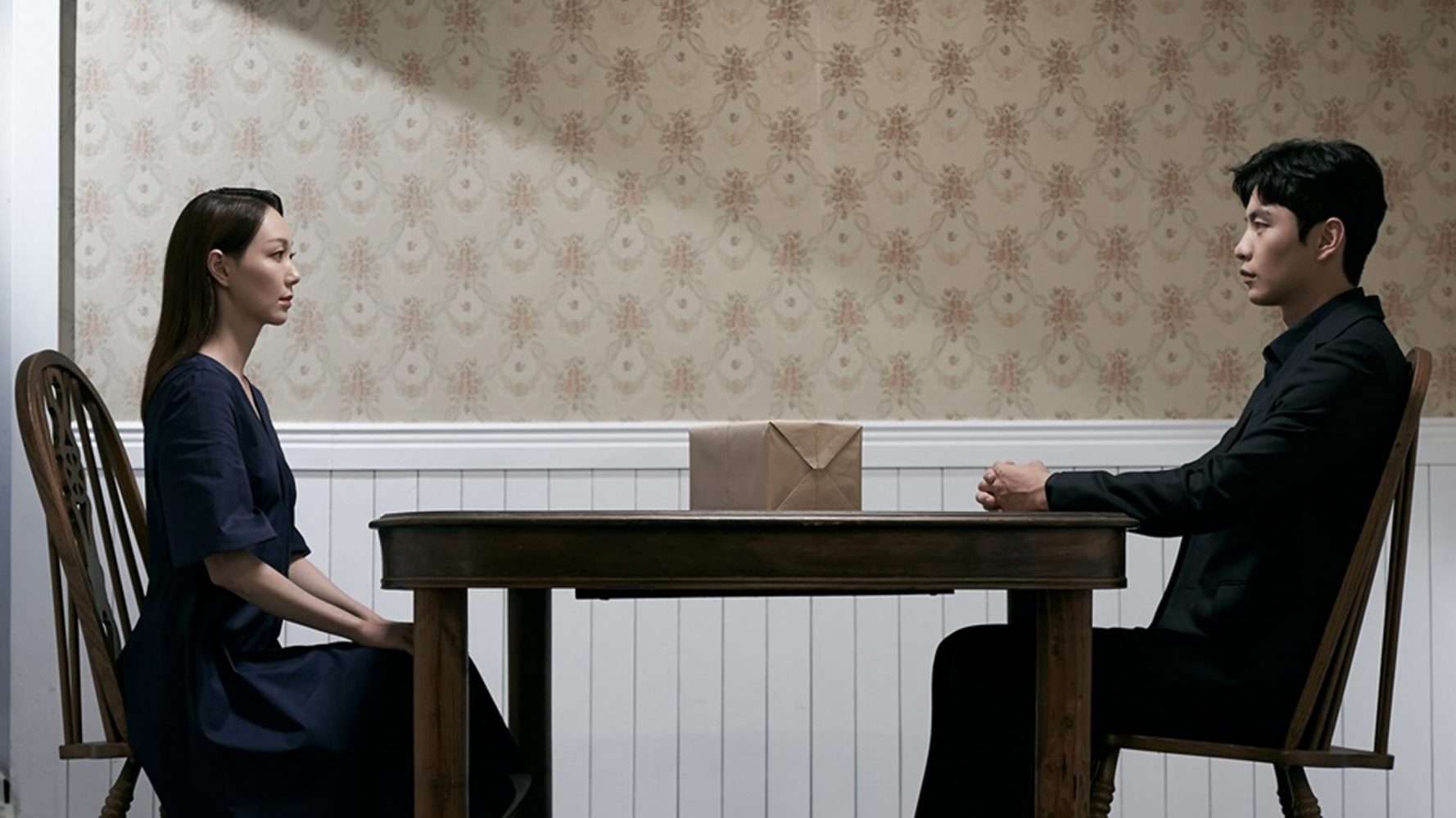 Ai cũng dối lừa - The Lies Within (2019)