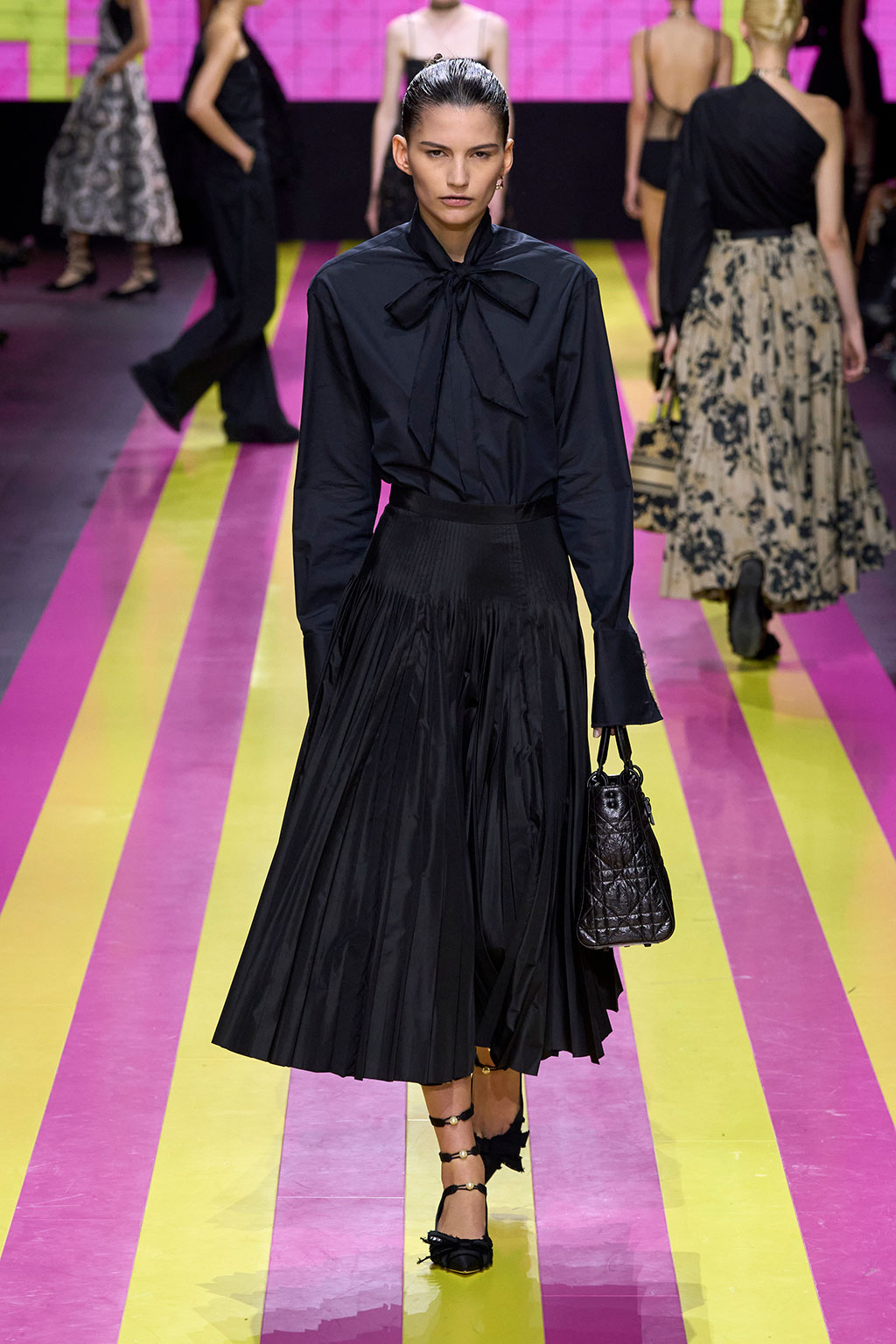 slideimg