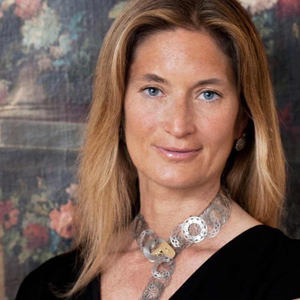 Bà Alba Cappellieri, giám tuyển của triển lãm Van Cleef & Arpels: Time, Nature, Love. Ảnh: Van Cleef & Arpels