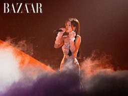 Tú Vi gây xúc động khi thể hiện nhạc phim "Cổng Mặt Trời"