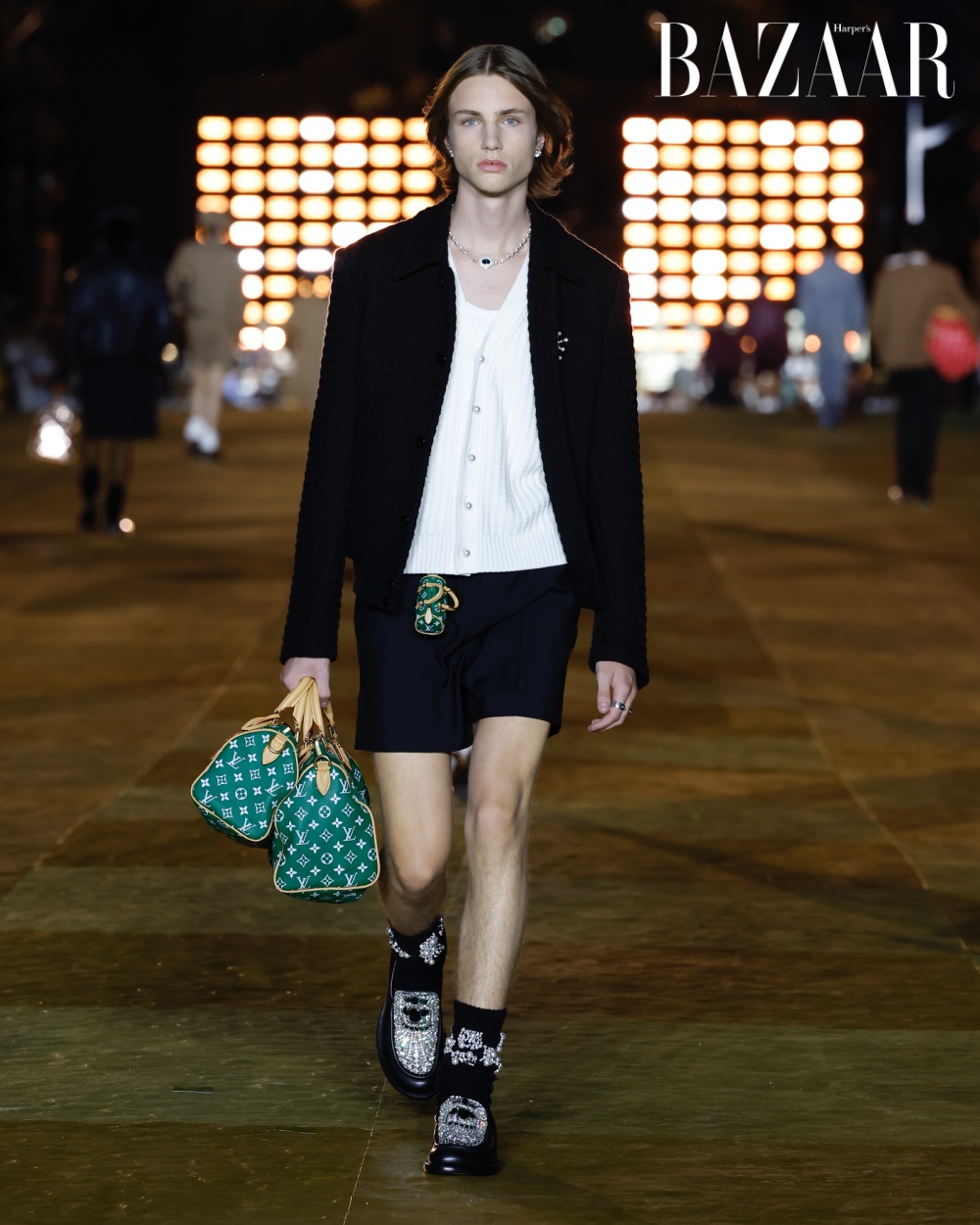 Túi Louis Vuitton Speedy trên sàn diễn bộ sưu tập Nam, Xuân Hè 2024